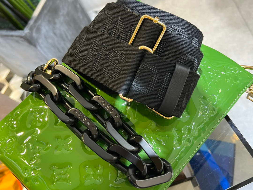LV M20565 Louis Vuitton Coussin PM Bag Patent calfskin Green
