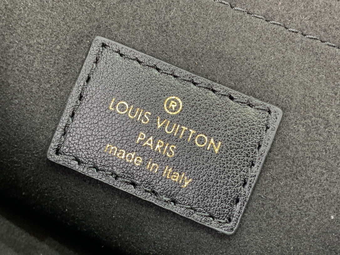 LV M20687 Louis Vuitton New Wave Multi-Pochette Leather M20838 Black - Default Title - View 9