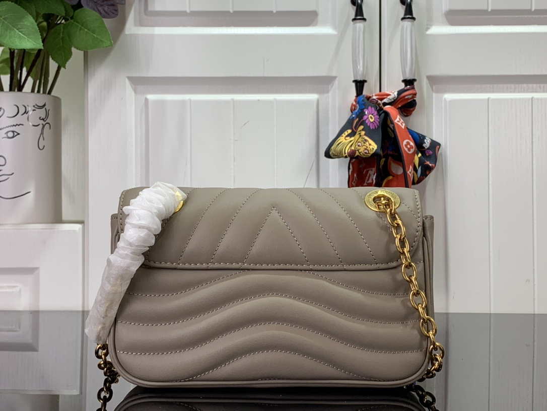 LV M20687 Louis Vuitton New Wave Multi-Pochette Leather M20838 Gray - Default Title - View 3