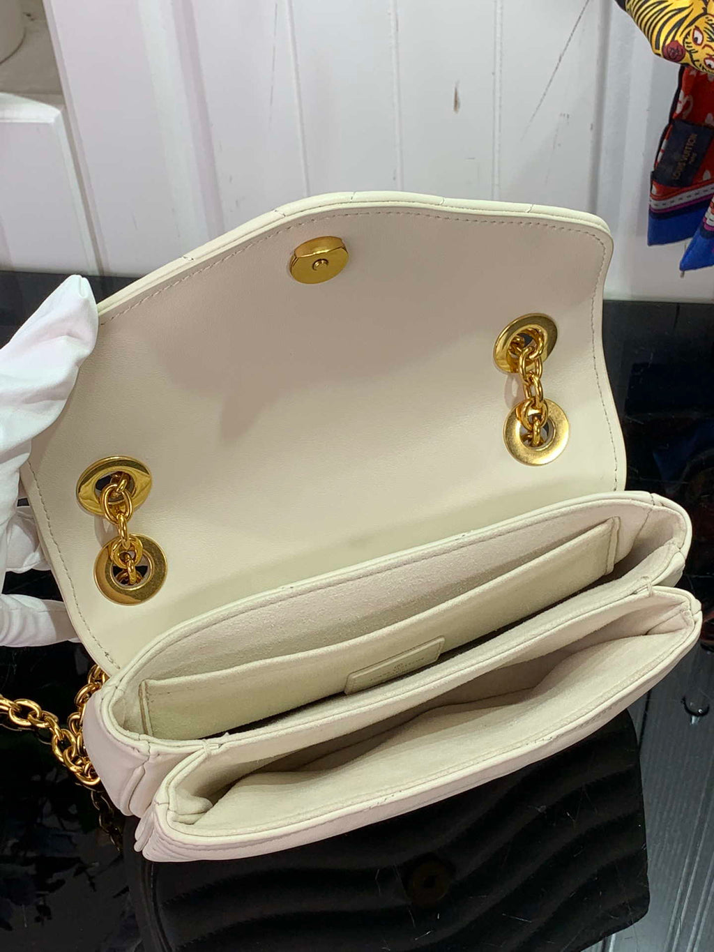 LV M20687 Louis Vuitton New Wave Multi-Pochette Leather M20838 White