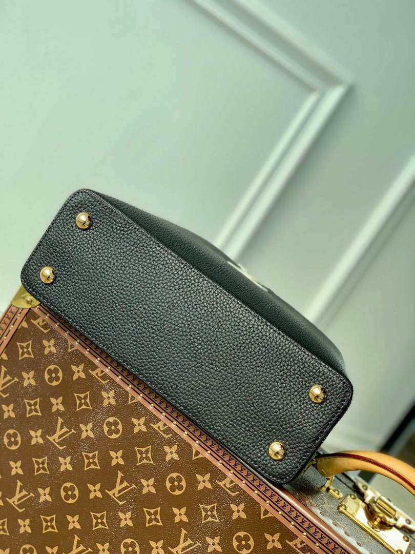 LV M20704 Louis Vuitton Capucines MM Handbag Black - Default Title - View 4