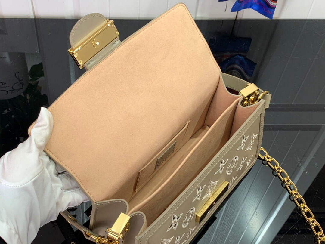 LV M20739 Louis Vuitton Dauphine East West Handbag Apricot - Default Title - View 9