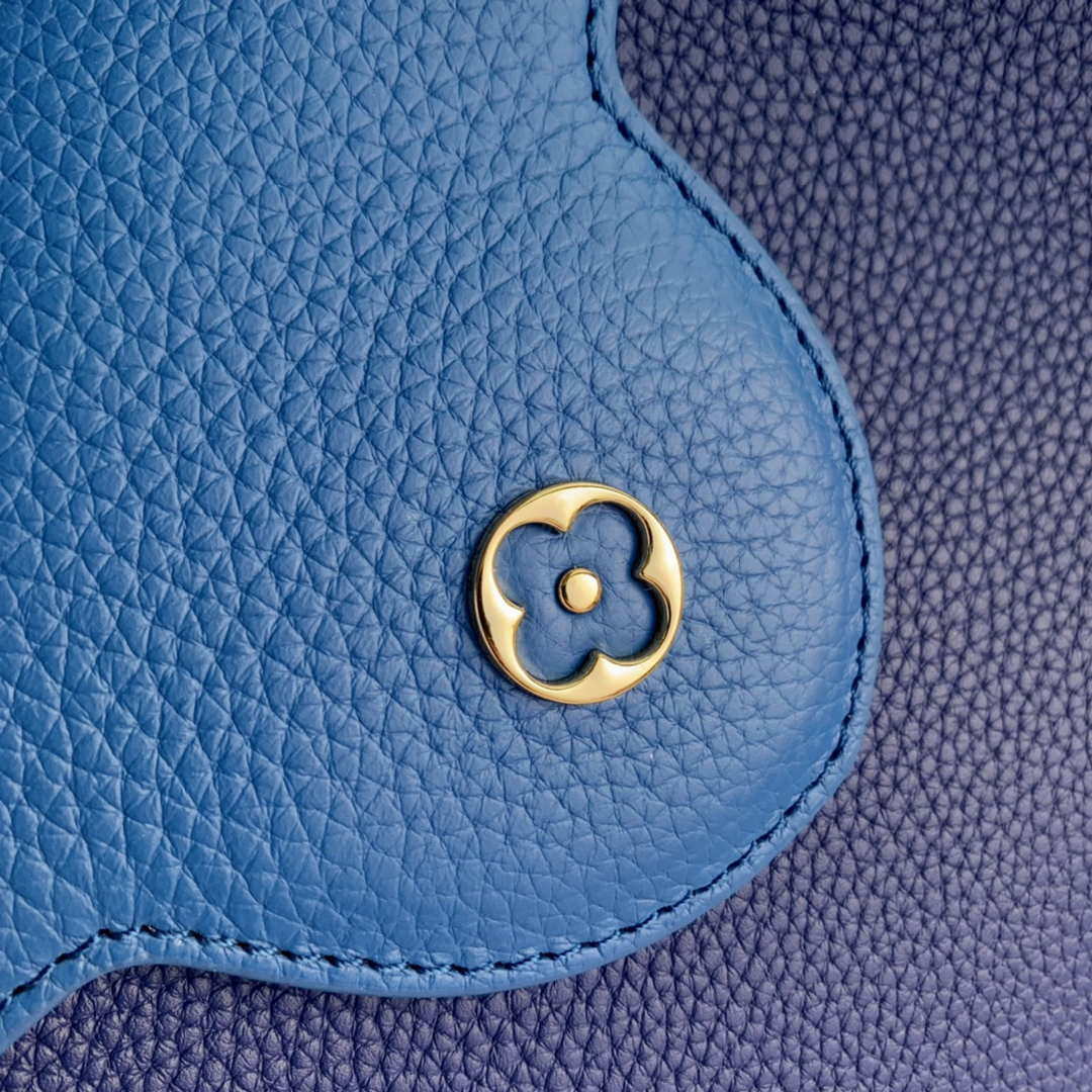 LV M20844 Louis Vuitton Capucines Mini Handbag Blue