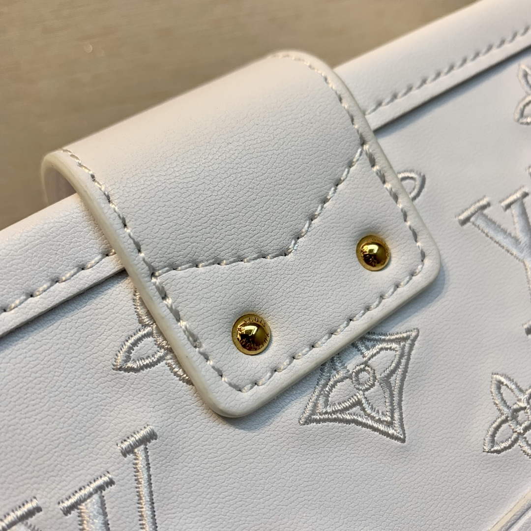 LV M20847 Louis Vuitton Petite Malle Handbag White - Default Title - View 6
