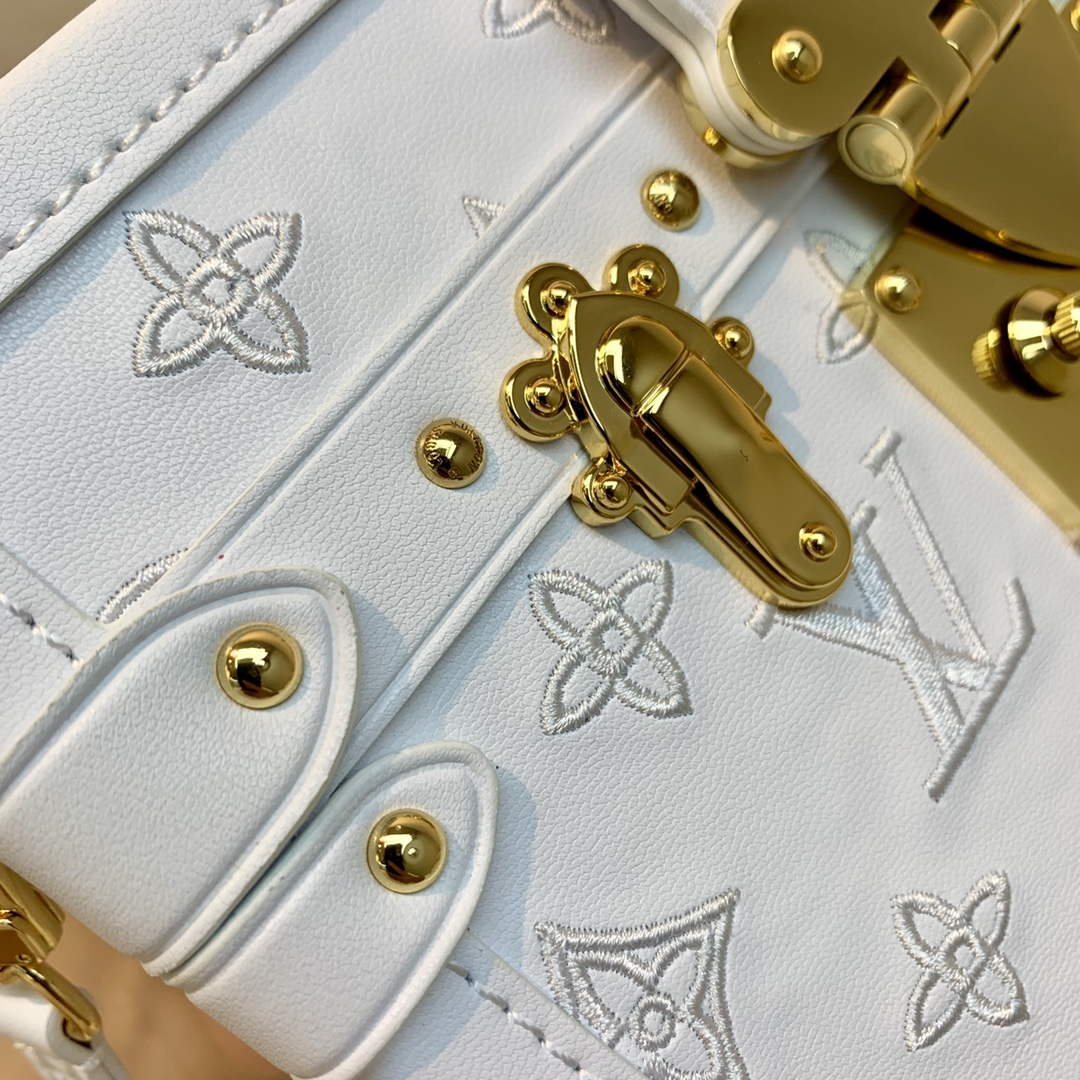 LV M20847 Louis Vuitton Petite Malle Handbag White - Default Title - View 9