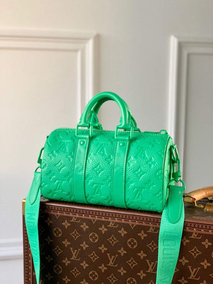 LV M20929 Louis Vuitton Keepall Bandouliere 25 Bag Minty Green - Default Title - View 4