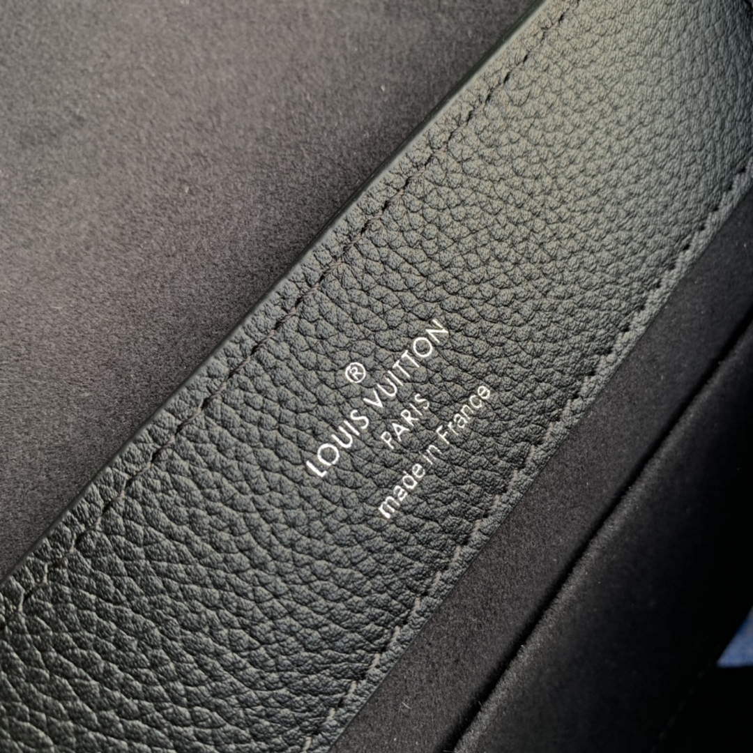 LV M20997 Louis Vuitton Lockme Ever Mini Handbag Black - Default Title - View 9