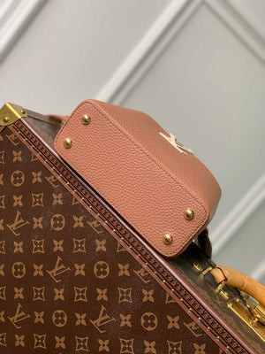 LV M21045 Louis Vuitton Capucines Mini Handbag Trianon Pink / Greige - Default Title - View 4