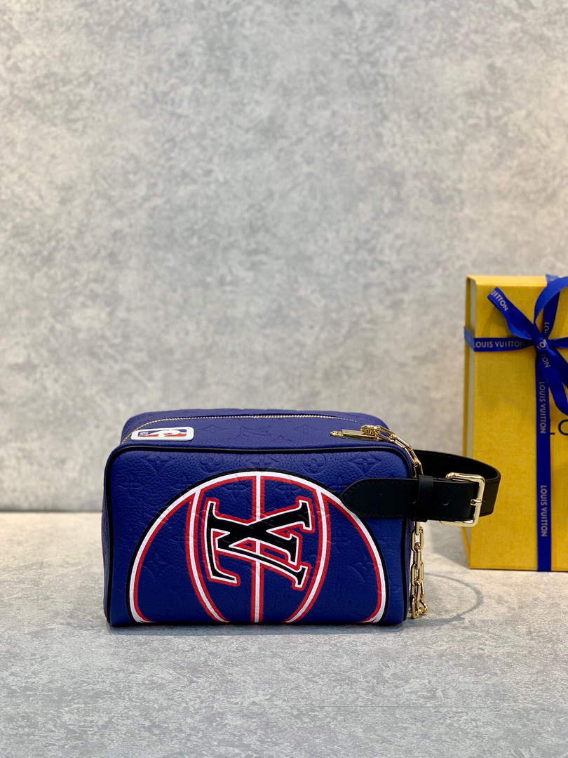 LV M21106 Louis Vuitton cloakroom dopp kit bag blue - Default Title - View 1