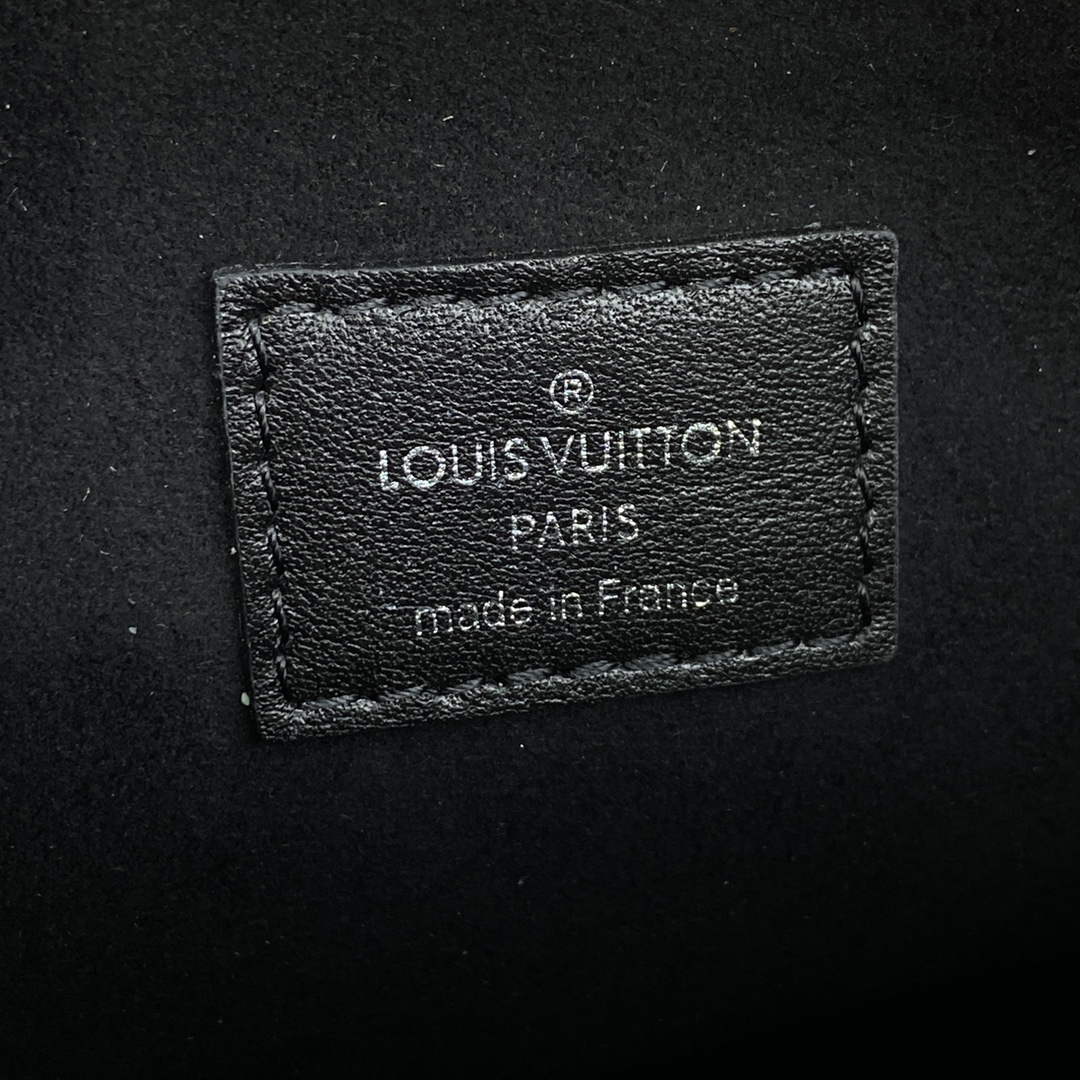 LV M21198 Louis Vuitton Coussin PM Bag Black - Default Title - View 8