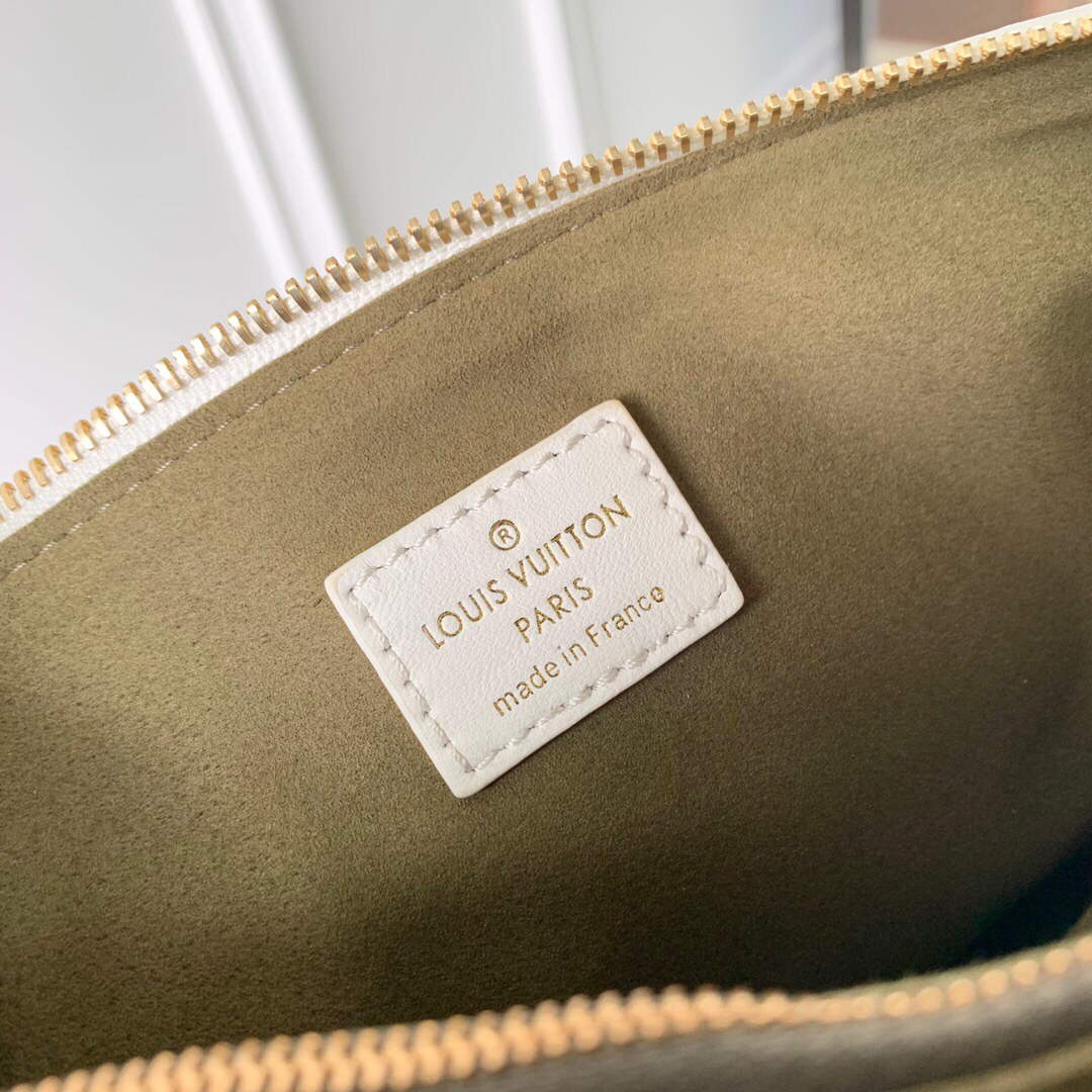 LV M21209 Louis Vuitton Coussin PM Handbag White - Default Title - View 4