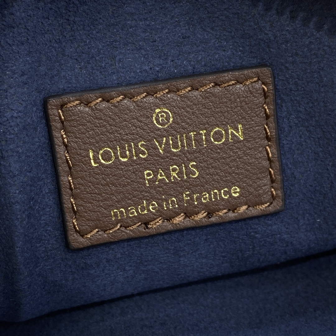 LV M21263 Louis Vuitton Coussin PM Bag Taupe Brown - Default Title - View 8