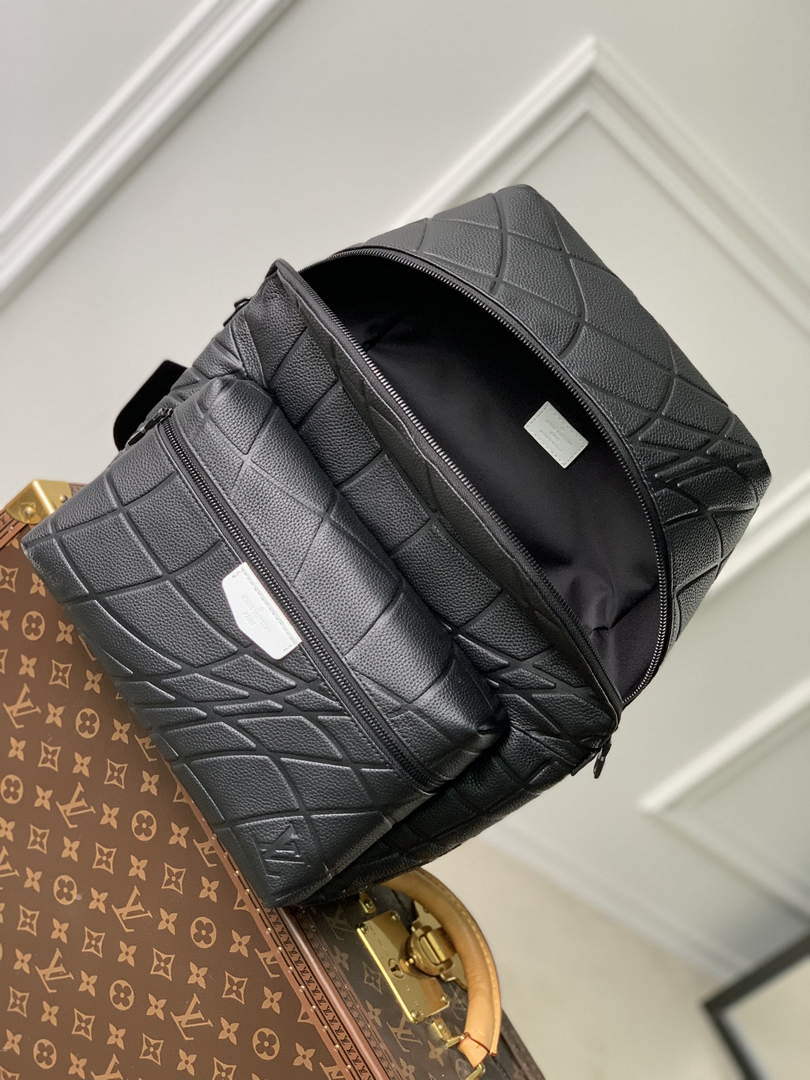 LV M21391 Louis Vuitton Discovery Backpack Black - Default Title - View 8