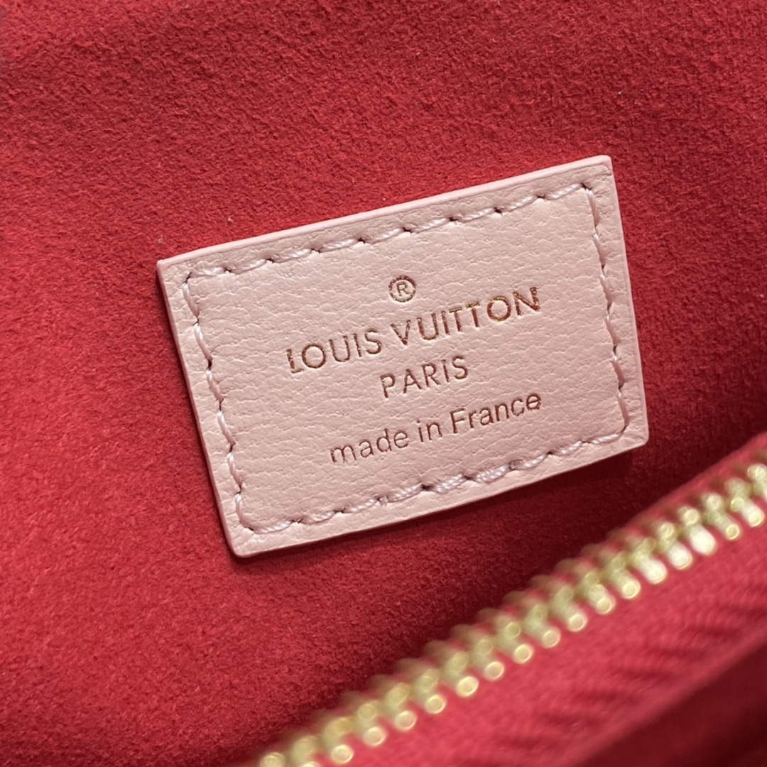 LV M21439 Louis Vuitton Coussin PM Bag Pink