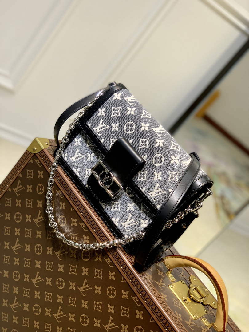 LV M21458 Louis Vuitton Dauphine MM Bag Grey