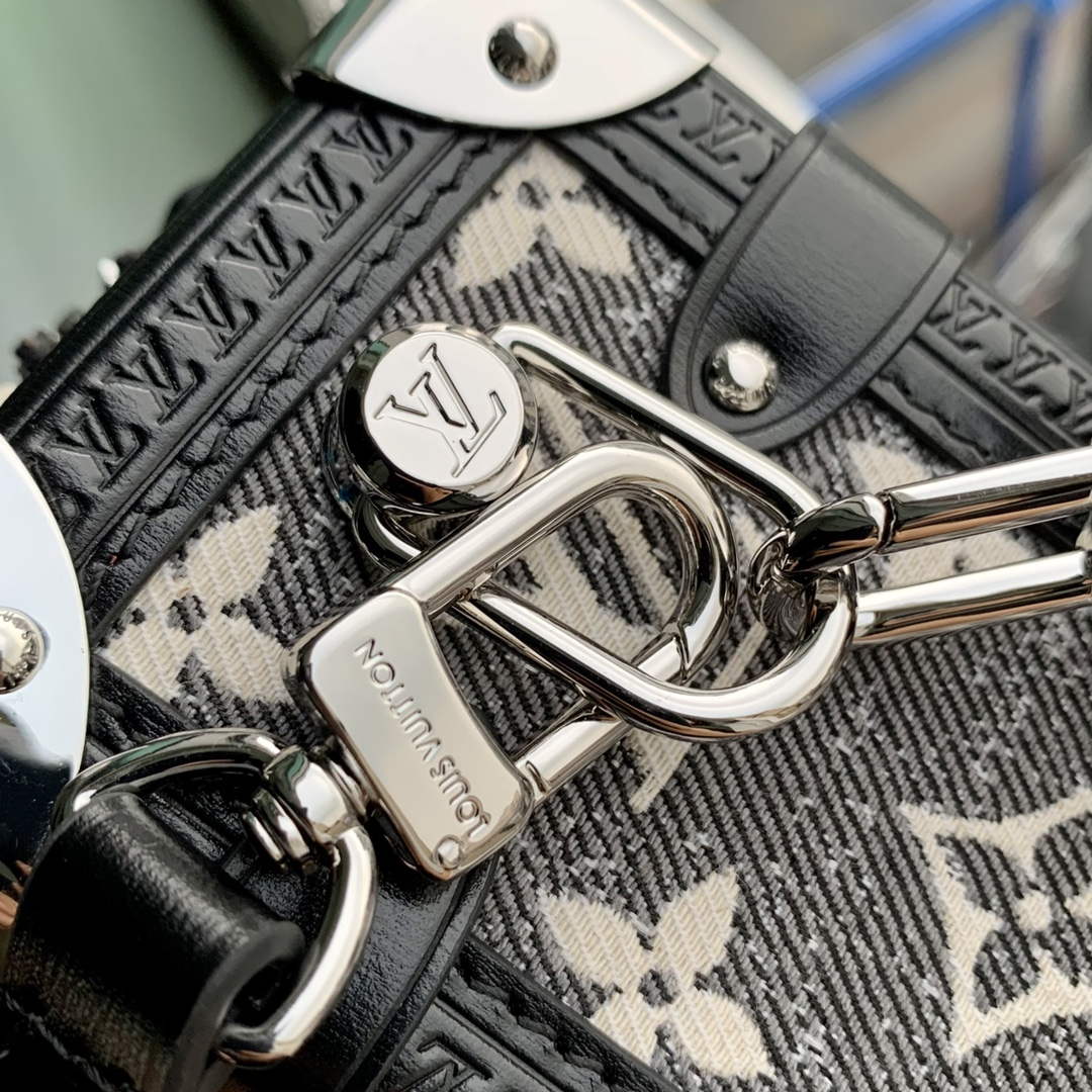 LV M21460 Louis Vuitton Side Trunk Bag - Default Title - View 7
