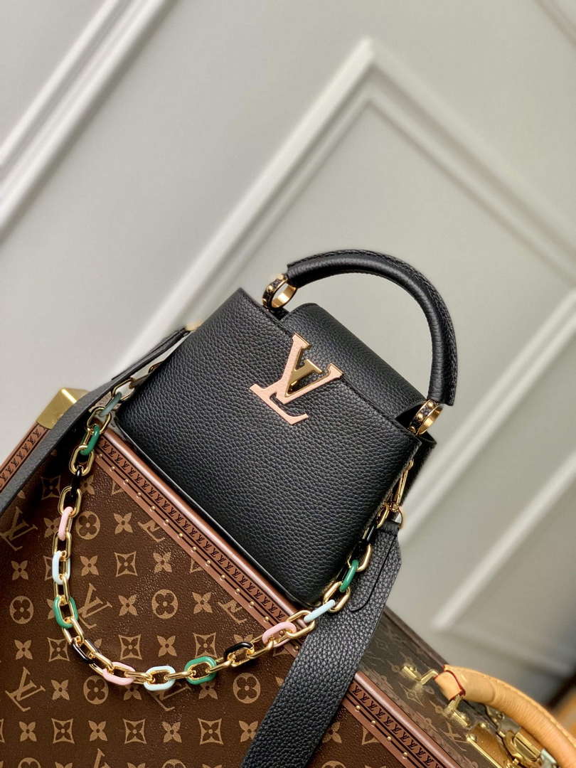 LV M21641 Louis Vuitton Capucines Mini Handbag Black - Default Title - View 1