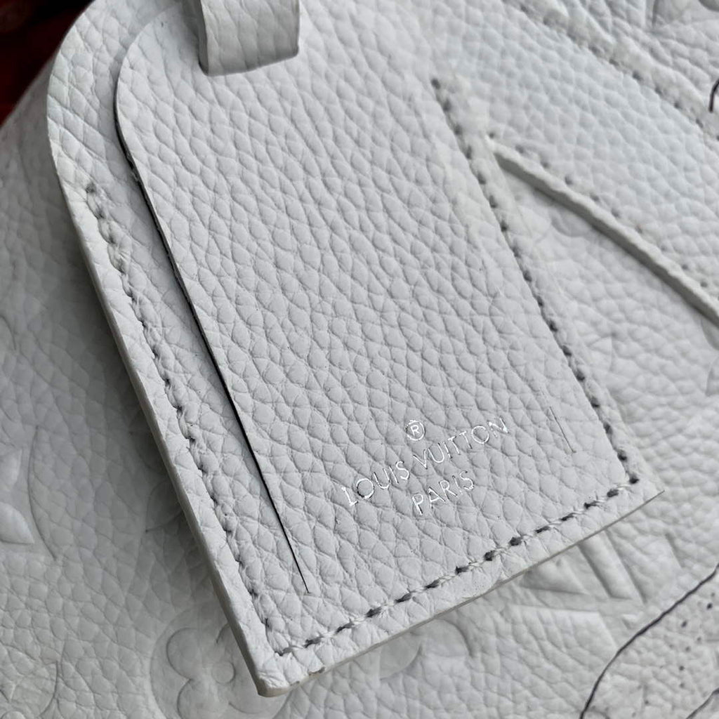 LV M21678 Louis Vuitton LV x YK Keepall Bandouliere 50 Bag