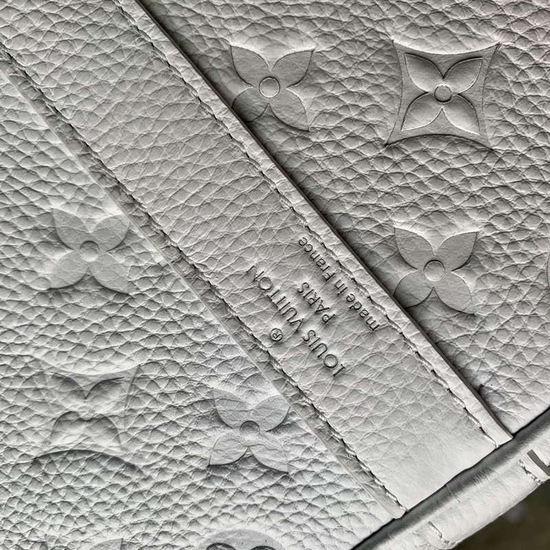LV M21678 Louis Vuitton LV x YK Keepall Bandouliere 50 Bag