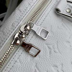 LV M21678 Louis Vuitton LV x YK Keepall Bandouliere 50 Bag - Default Title - View 9