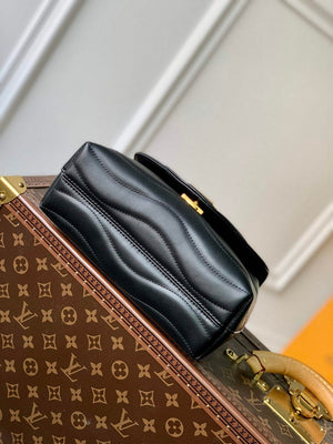 LV M21720 Louis Vuitton Hold Me Top-handle Bag Black - Default Title - View 4