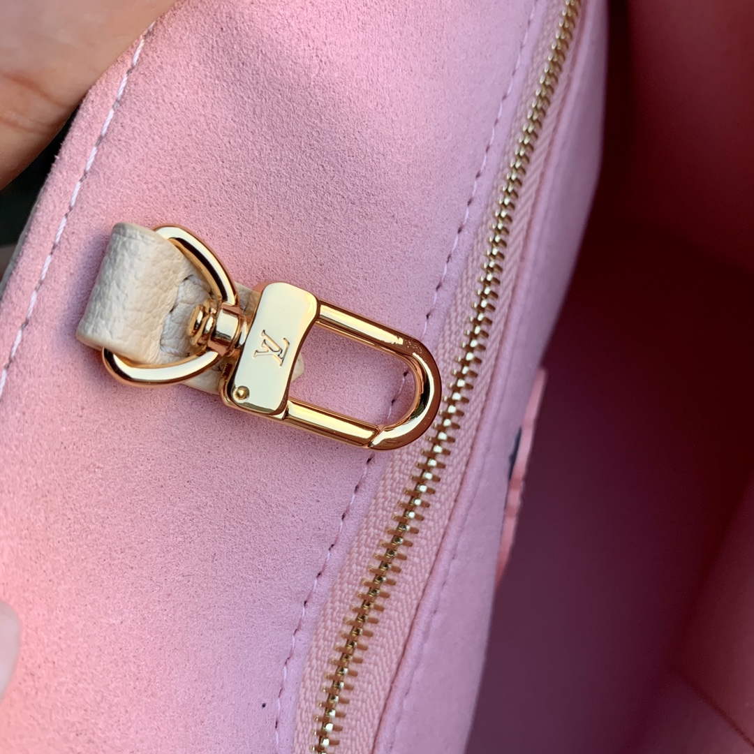 LV M21732 Louis Vuitton LV x YK OnTheGo PM Quartz - Default Title - View 8