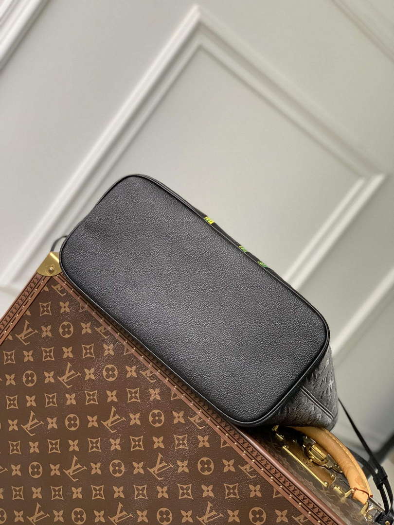 LV M21733 Louis Vuitton LV x YK Neverfull MM Bag Black - Default Title - View 6