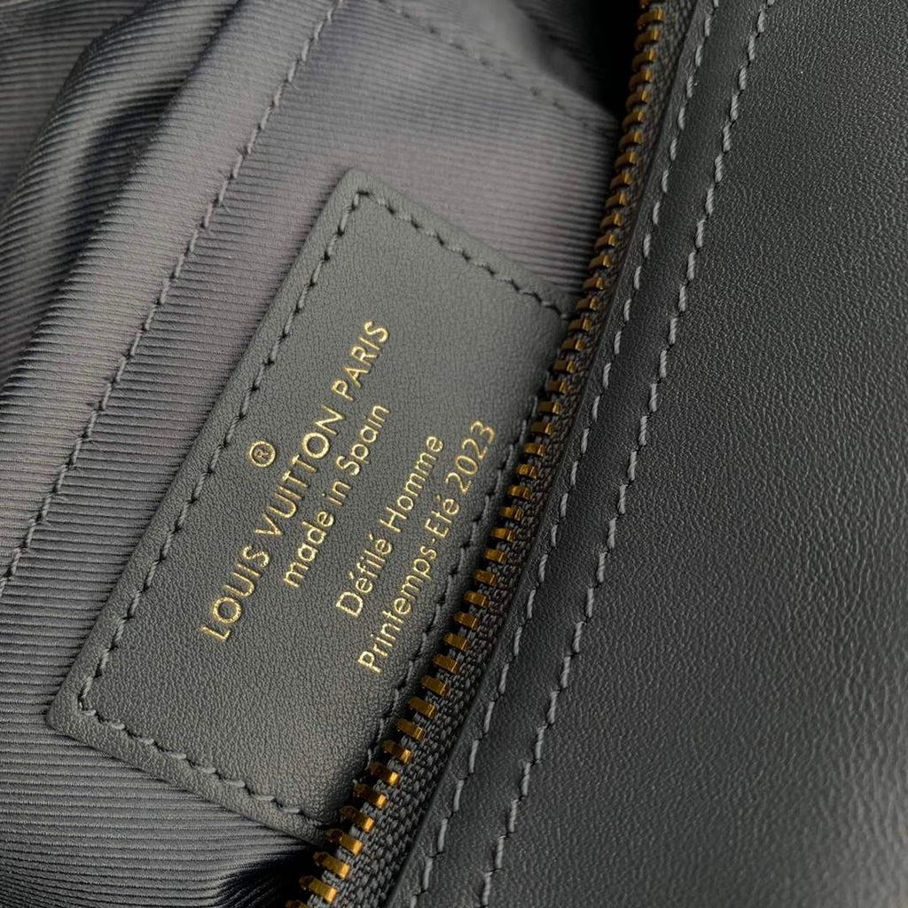 LV M21812 Louis Vuitton Cruiser Messenger Bag Dark Shadow Grey