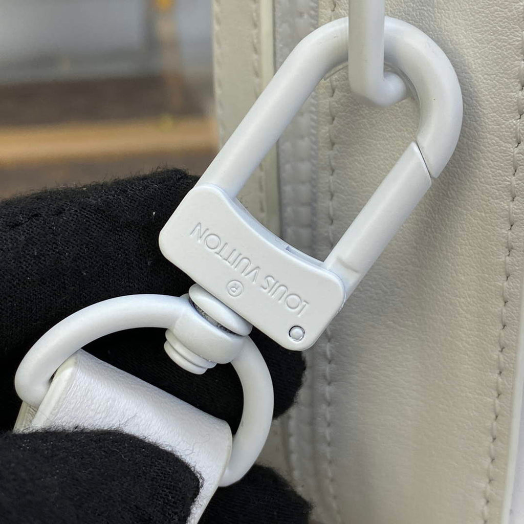 LV M21833 Louis Vuitton Handle Soft Trunk Bag Optic White