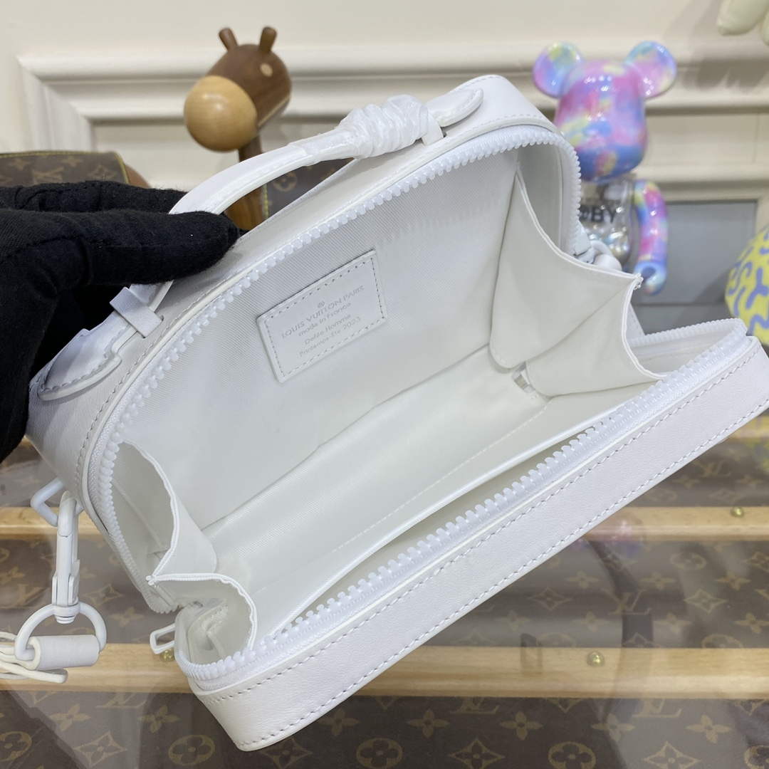 LV M21833 Louis Vuitton Handle Soft Trunk Bag Optic White - Default Title - View 9