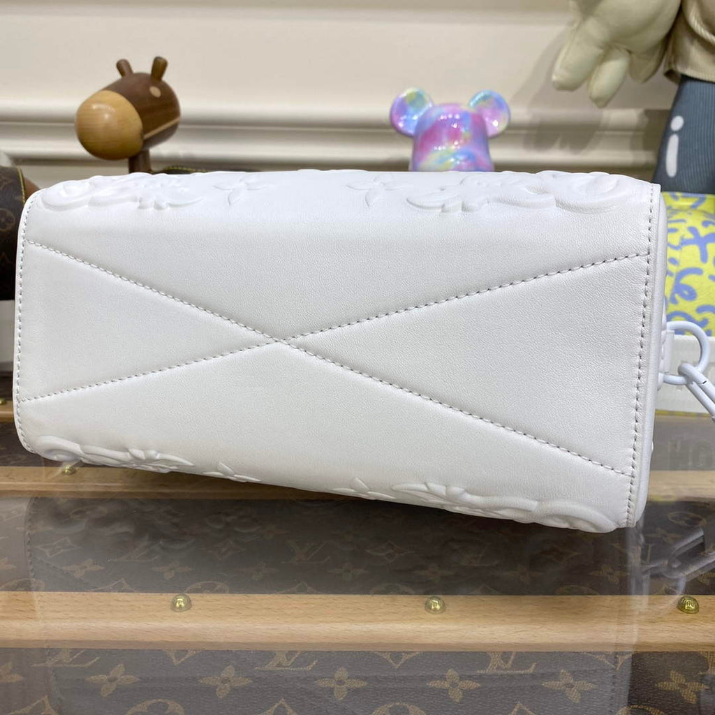 LV M21835 Louis Vuitton City Keepall Bag Optic White