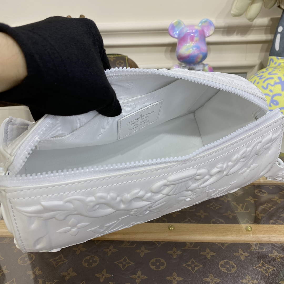 LV M21835 Louis Vuitton City Keepall Bag Optic White