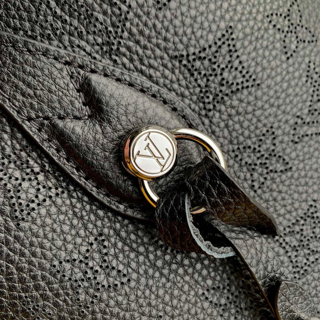 LV M21848 Louis Vuitton Blossom PM Mahina Tote Bag Black