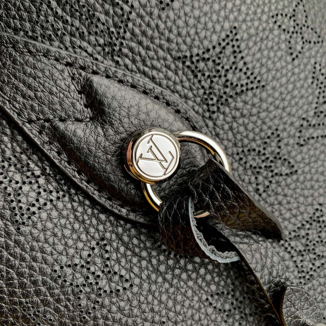 LV M21848 Louis Vuitton Blossom PM Mahina Tote Bag Black - Default Title - View 5