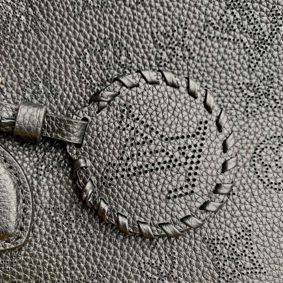 LV M21848 Louis Vuitton Blossom PM Mahina Tote Bag Black - Default Title - View 8