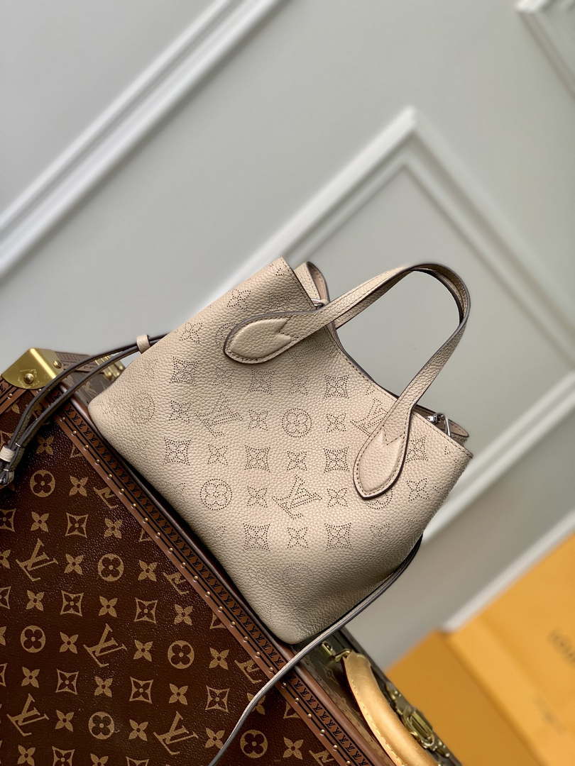 LV M21849 Louis Vuitton Blossom PM Mahina Tote Bag Galet - Default Title - View 3