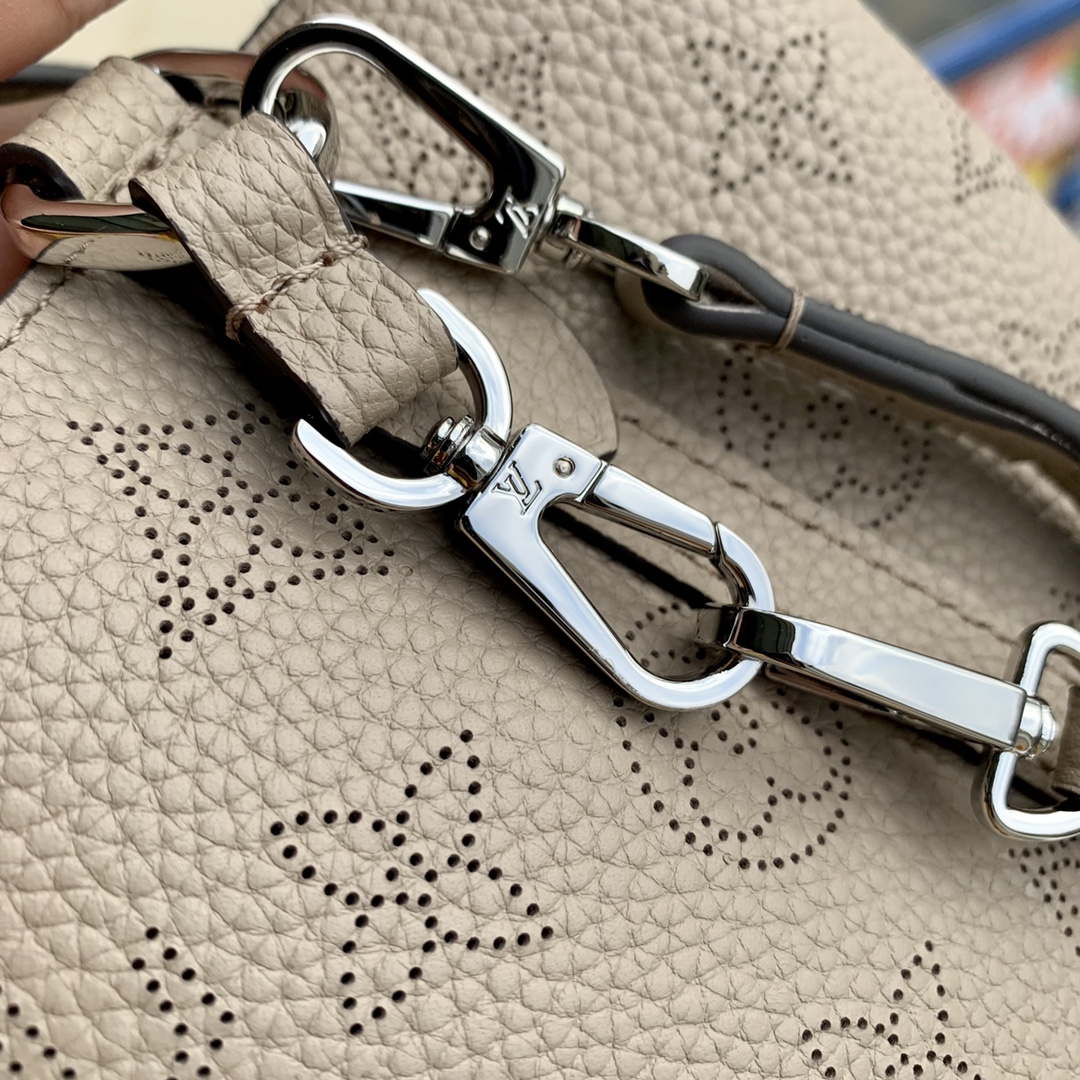 LV M21849 Louis Vuitton Blossom PM Mahina Tote Bag Galet - Default Title - View 8