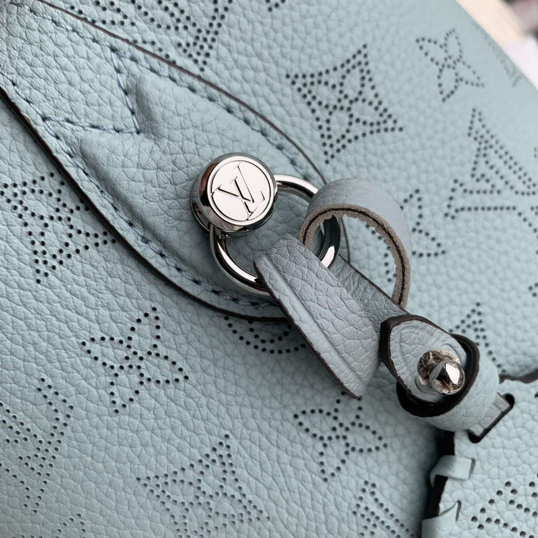 LV M21849 Louis Vuitton Blossom PM Tote Bag Mahina leather Sky blue - Default Title - View 5