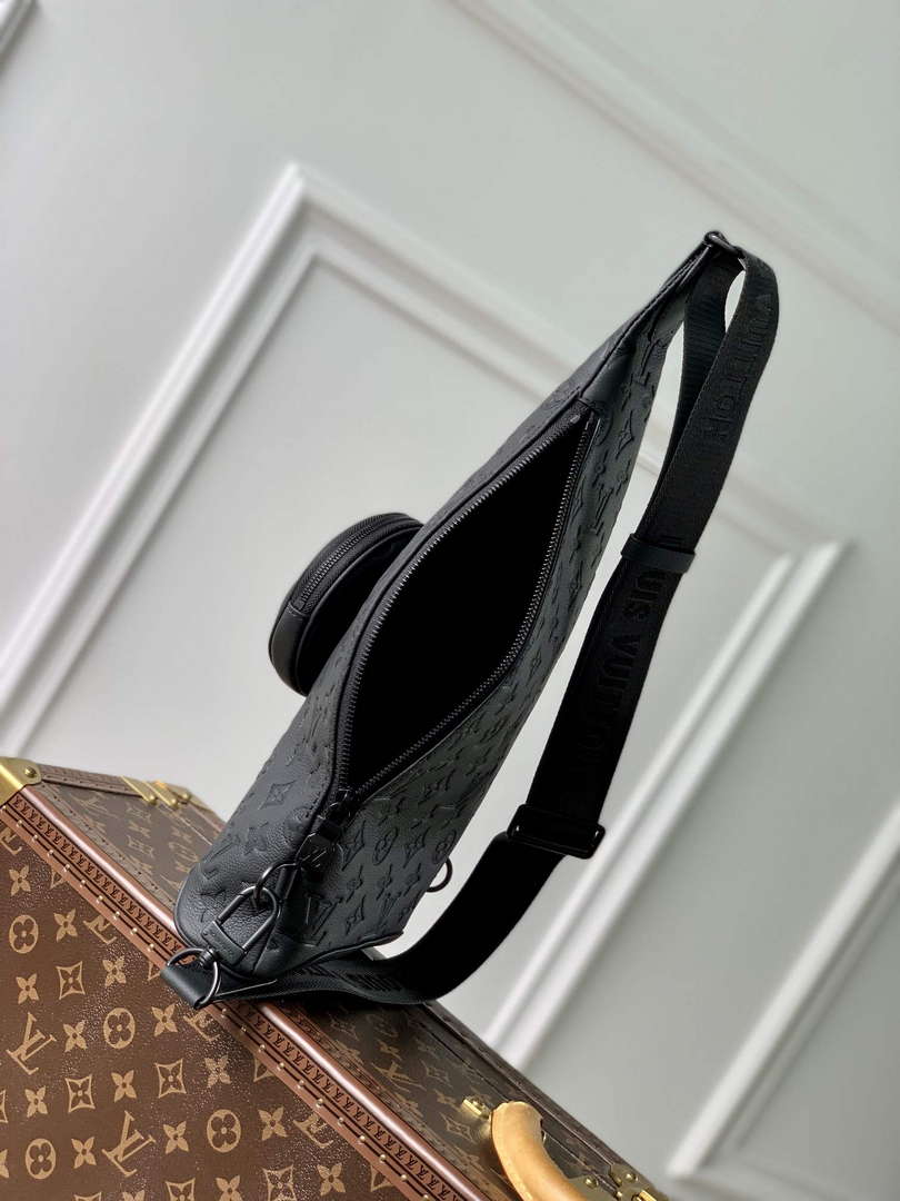 LV M21890 Louis Vuitton Duo Slingbag Black - Default Title - View 5