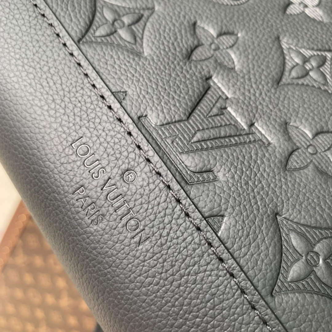 LV M21890 Louis Vuitton Duo Slingbag Black - Default Title - View 9