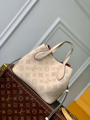 LV M21909 Louis Vuitton Blossom PM Mahina Tote Bag Beige - Default Title - View 3