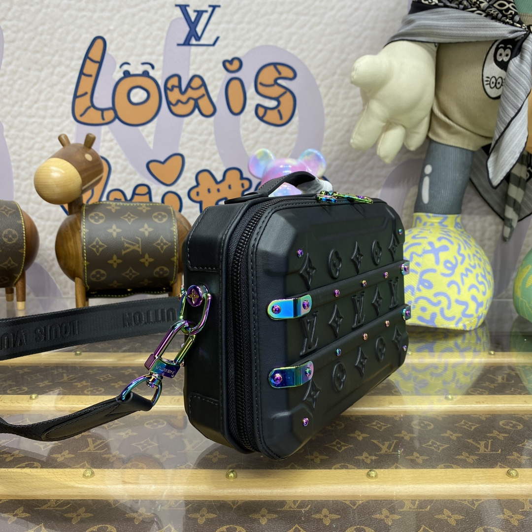 LV M21935 Louis Vuitton Future Trunk Bag Black - Default Title - View 3