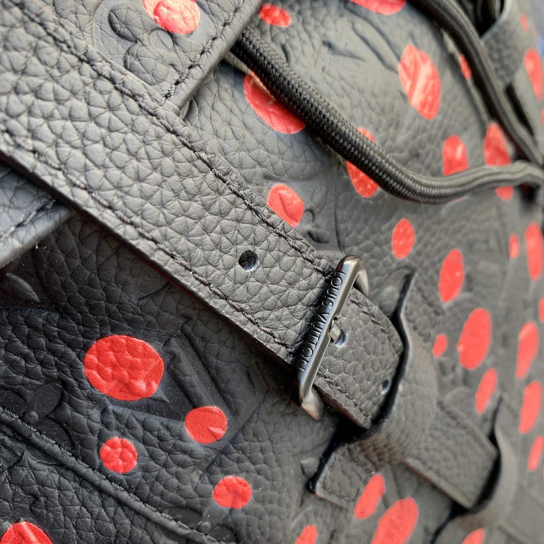 LV M21978 Louis Vuitton LV x YK  Christopher Backpack Taurillon Monogram
