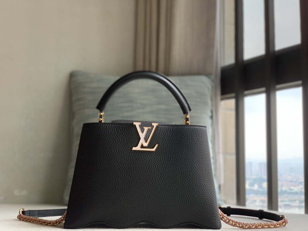 LV M22121 Louis Vuitton Capucines BB Handbag Black - Default Title - View 1
