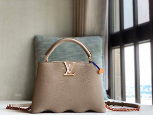 LV M22121 Louis Vuitton Capucines BB Handbag Gray - Default Title - View 1