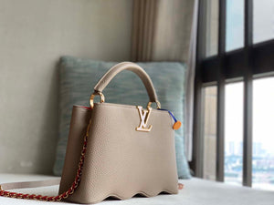 LV M22121 Louis Vuitton Capucines BB Handbag Gray - Default Title - View 2