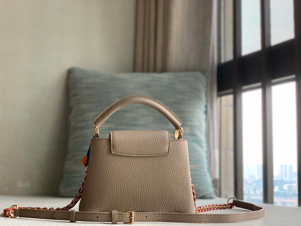 LV M22121 Louis Vuitton Capucines Mini Handbag Gray