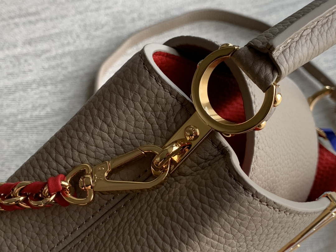 LV M22121 Louis Vuitton Capucines Mini Handbag Gray - Default Title - View 6