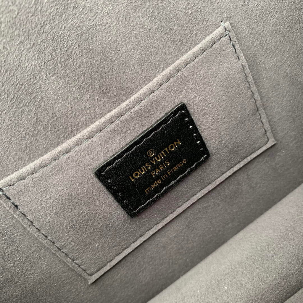 LV M22276 Louis Vuitton Dauphine MM Bag Black