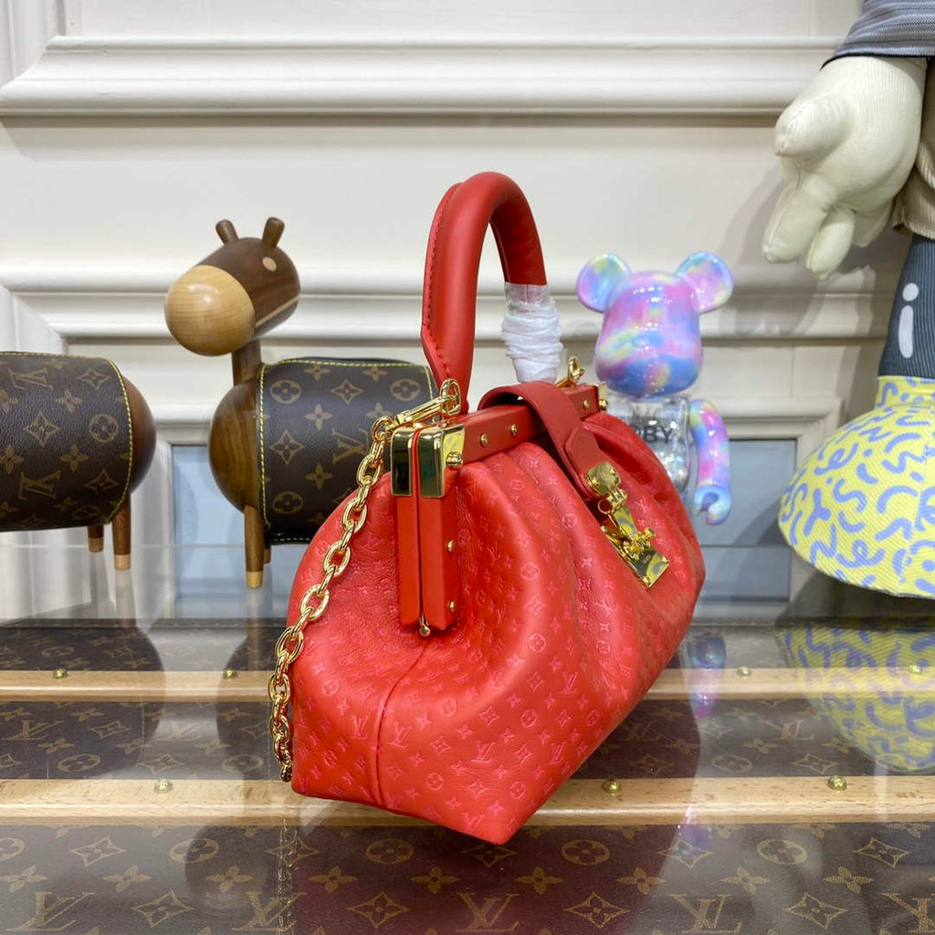 LV M22327 Louis Vuitton Monogram Clutch Red